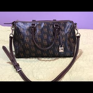 Dooney & Bourke 1975 Signature Classic Satchel.